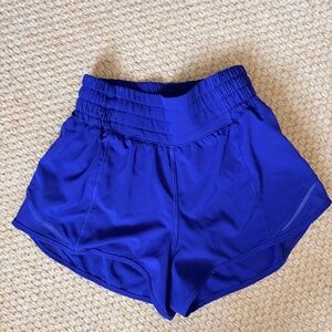 Lululemon Hotty Hot 2.5" High Rise Running Short - Size 0